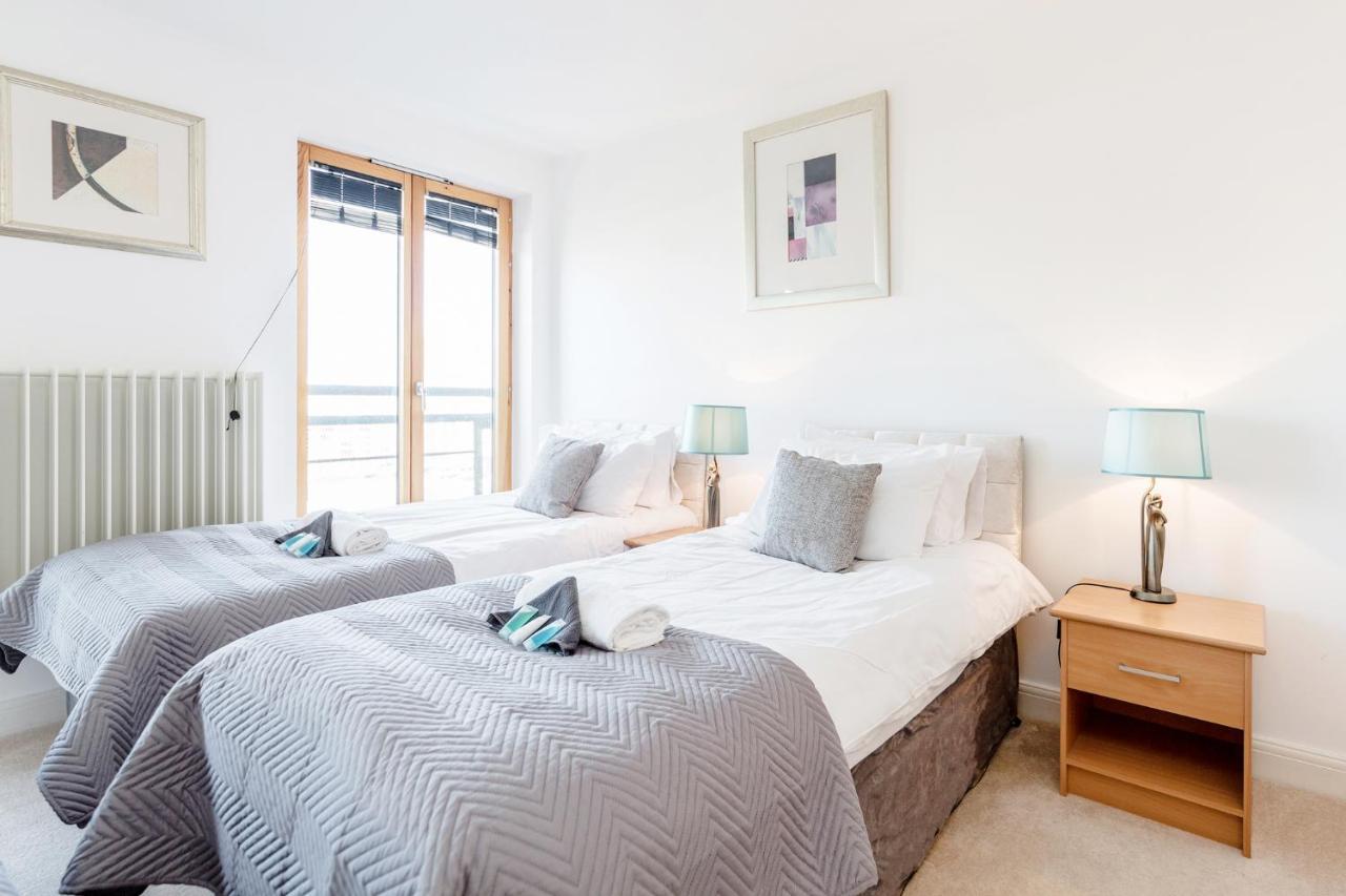 Premium Excel 3 & 2 Bedrooms Лондон Экстерьер фото