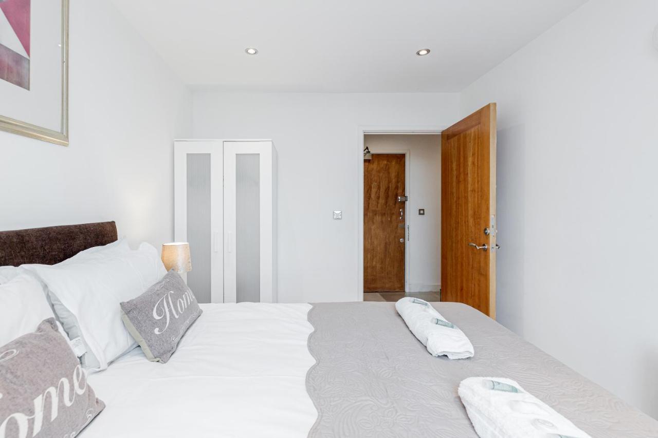 Premium Excel 3 & 2 Bedrooms Лондон Экстерьер фото