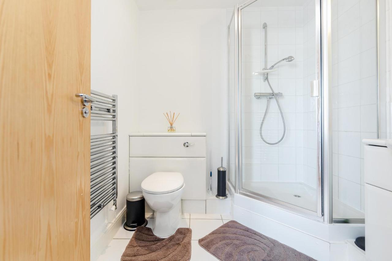 Premium Excel 3 & 2 Bedrooms Лондон Экстерьер фото
