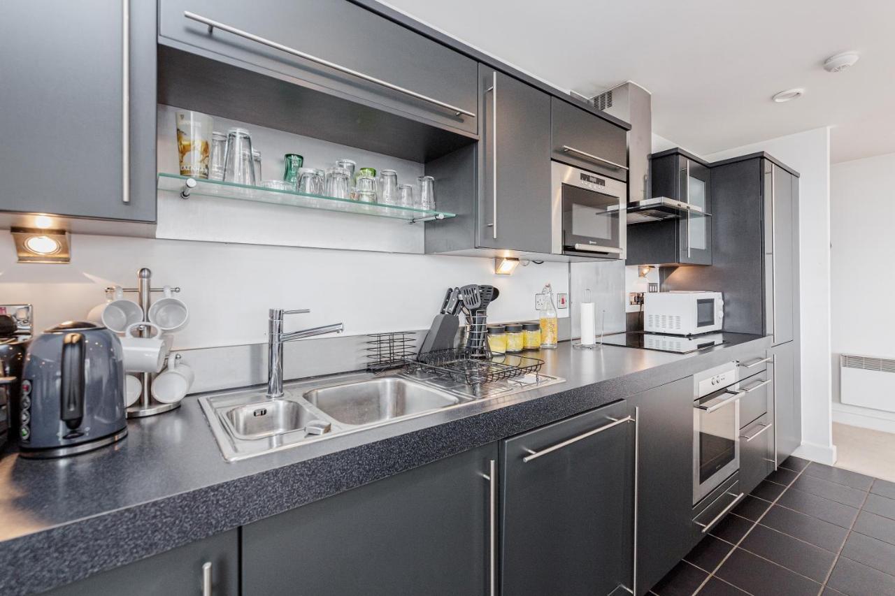 Premium Excel 3 & 2 Bedrooms Лондон Экстерьер фото