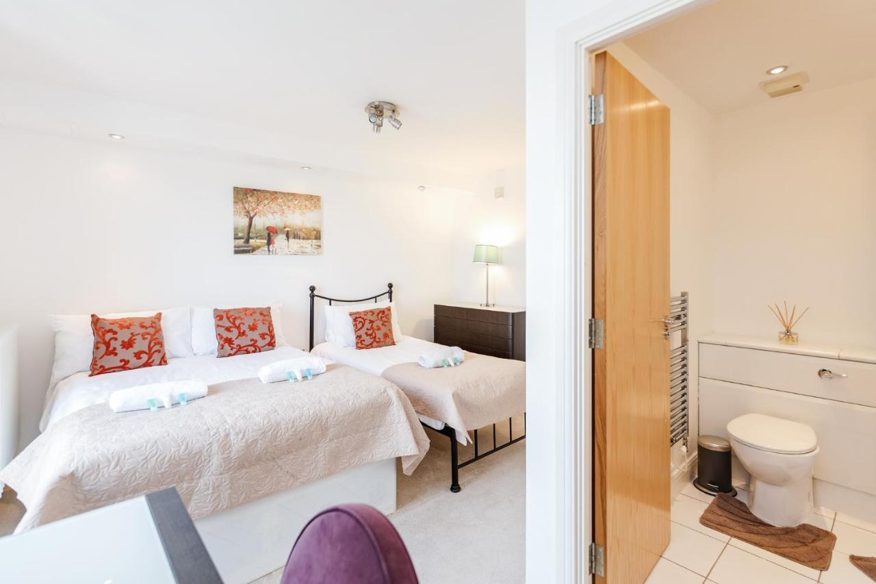 Premium Excel 3 & 2 Bedrooms Лондон Экстерьер фото