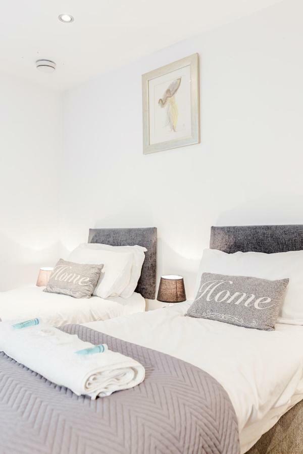 Premium Excel 3 & 2 Bedrooms Лондон Экстерьер фото