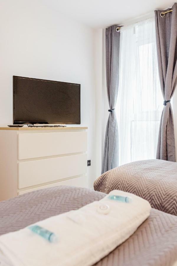 Premium Excel 3 & 2 Bedrooms Лондон Экстерьер фото