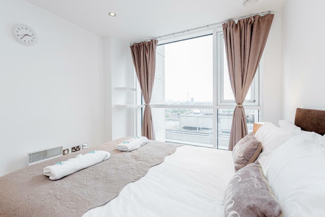 Premium Excel 3 & 2 Bedrooms Лондон Экстерьер фото