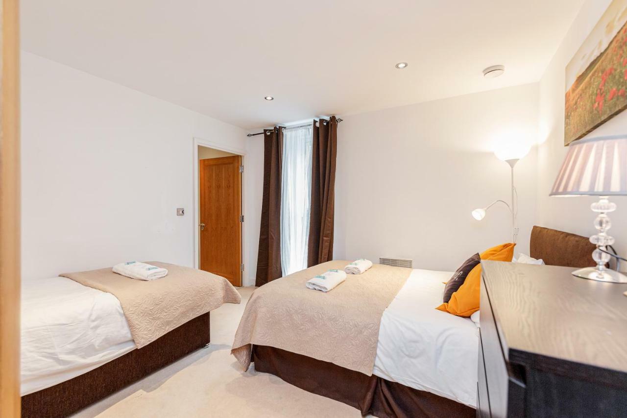 Premium Excel 3 & 2 Bedrooms Лондон Экстерьер фото