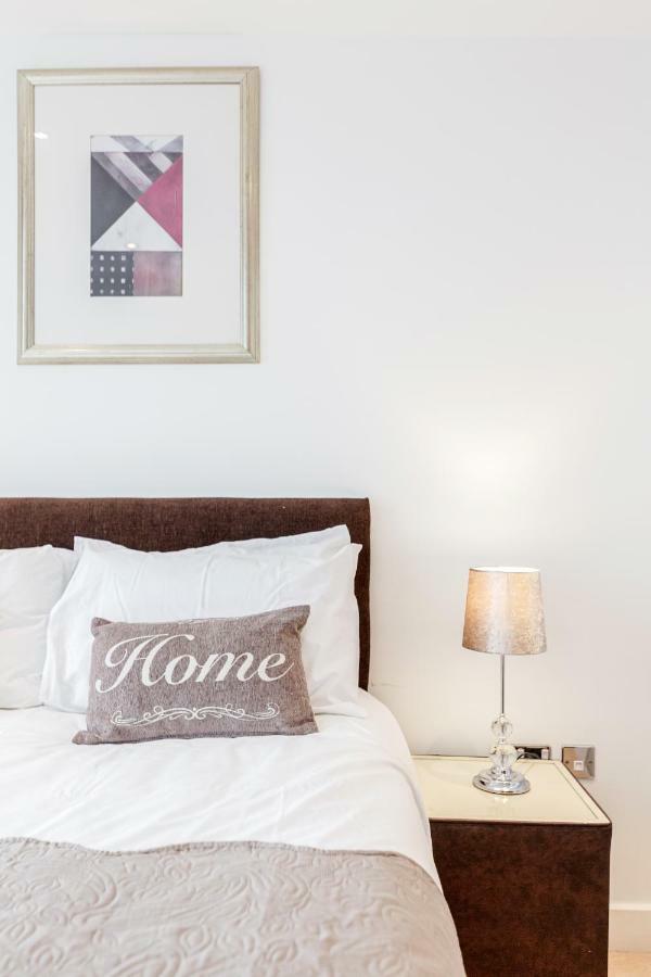 Premium Excel 3 & 2 Bedrooms Лондон Экстерьер фото