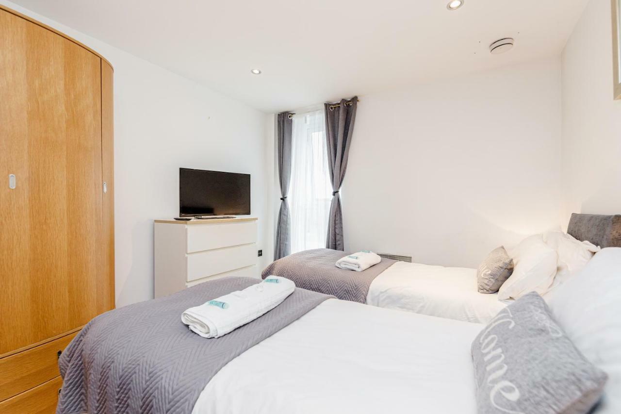 Premium Excel 3 & 2 Bedrooms Лондон Экстерьер фото